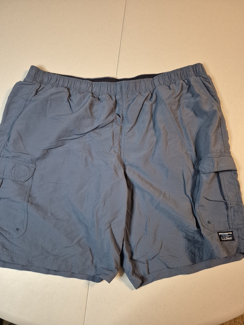 L.L. Bean Men's Blue Cargo Swim Shorts 4835